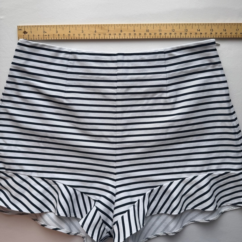 Zara Women Navy White Striped Ruffle Hem High Waisted Shorts Size Large - Picture 4 of 11